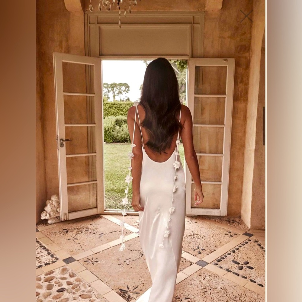 Meshki Elenora Gown (White)